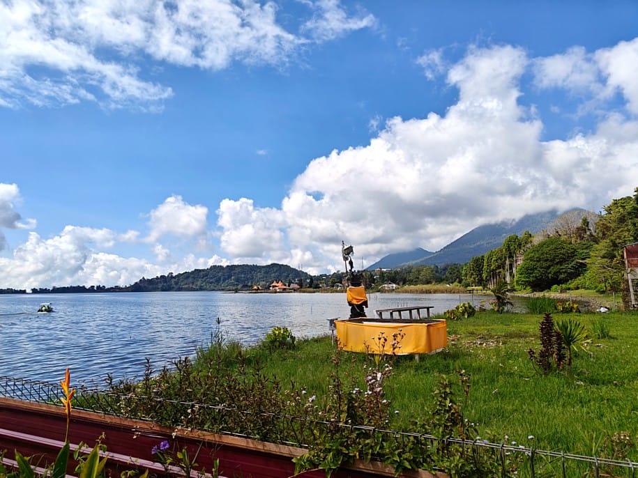 Zwillingsseen Buyan und Tamblingan im Hochland von Bedugul