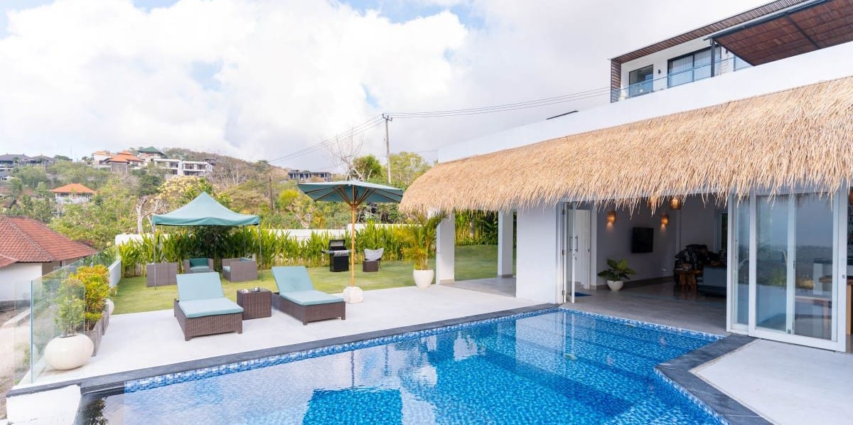 Zoe-luxury-oceanview-villa1